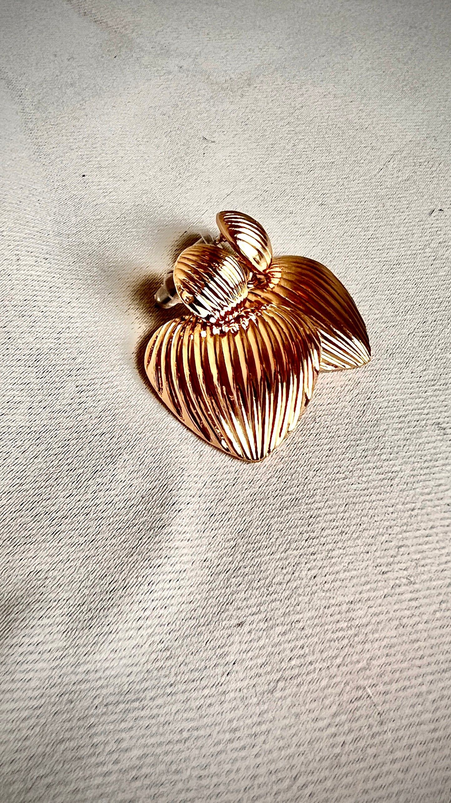 Retro heart earrings
